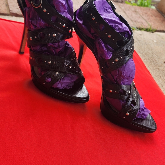 Dior studded strappy sandels - Picture 3 of 13